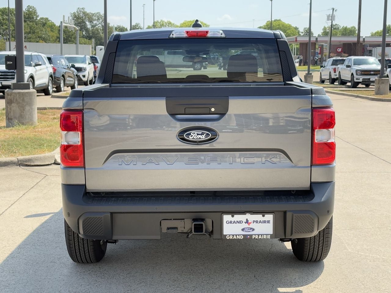 New 2026 Ford Maverick XLT w/ XLT Luxury Package FWD image 6