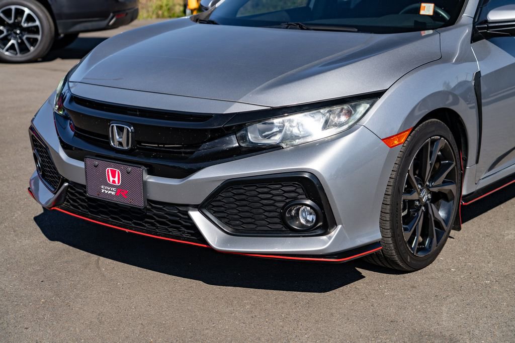 Used 2018 Honda Civic Sport image 6