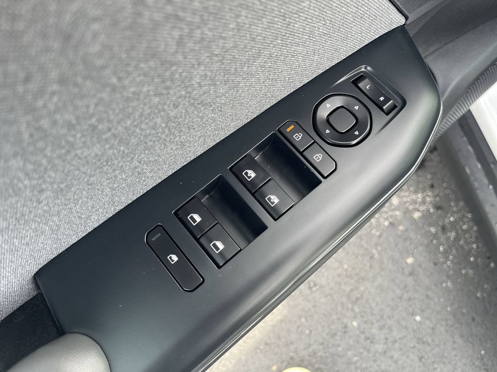 Used 2025 Kia K4 EX FWD image 13