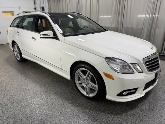 Used 2011 Mercedes-Benz E 350 4MATIC Wagon image 3