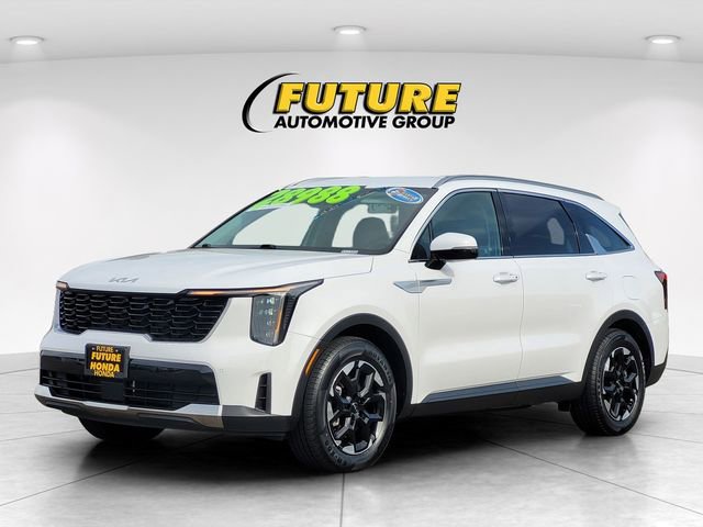 Used 2024 Kia Sorento S image 5