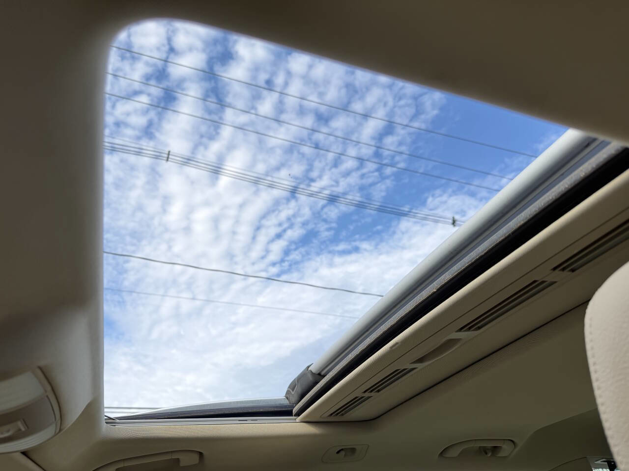 Used 2011 Mercedes-Benz E 350 4MATIC Wagon image 21