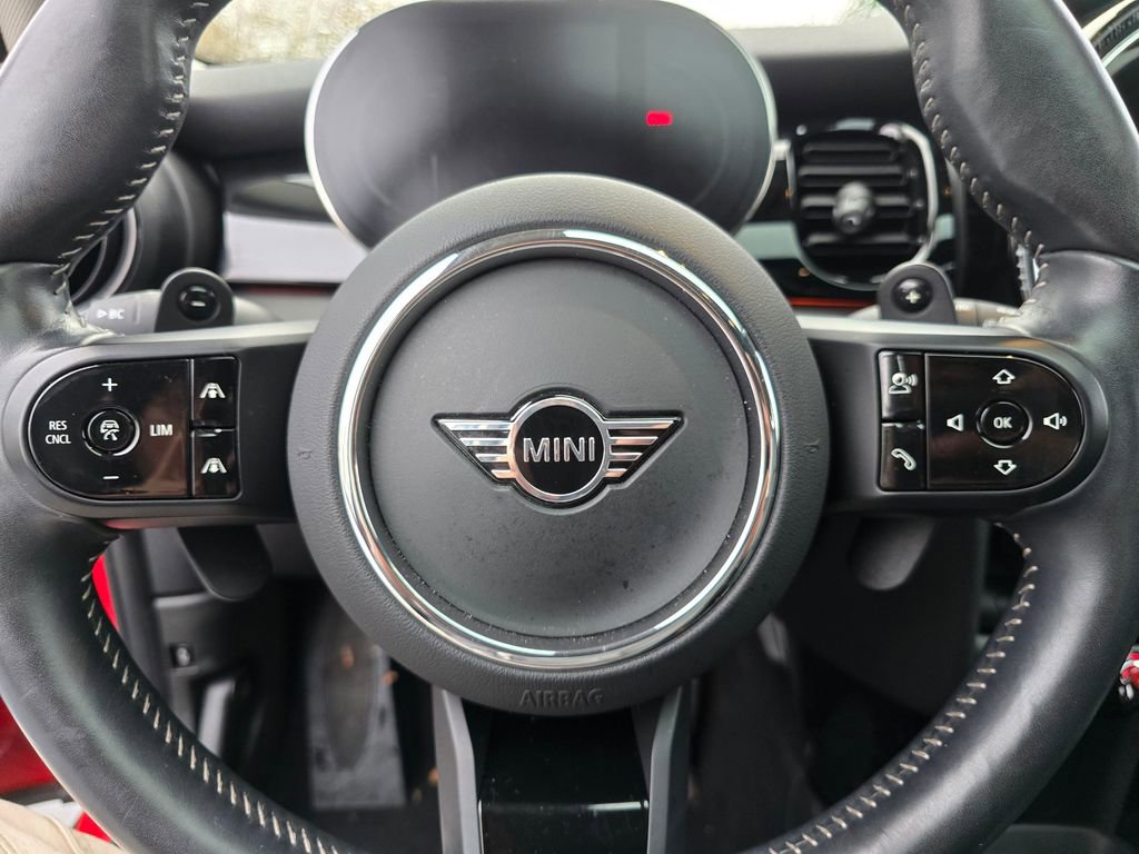 Used 2022 MINI Cooper S w/ Premium Package image 26