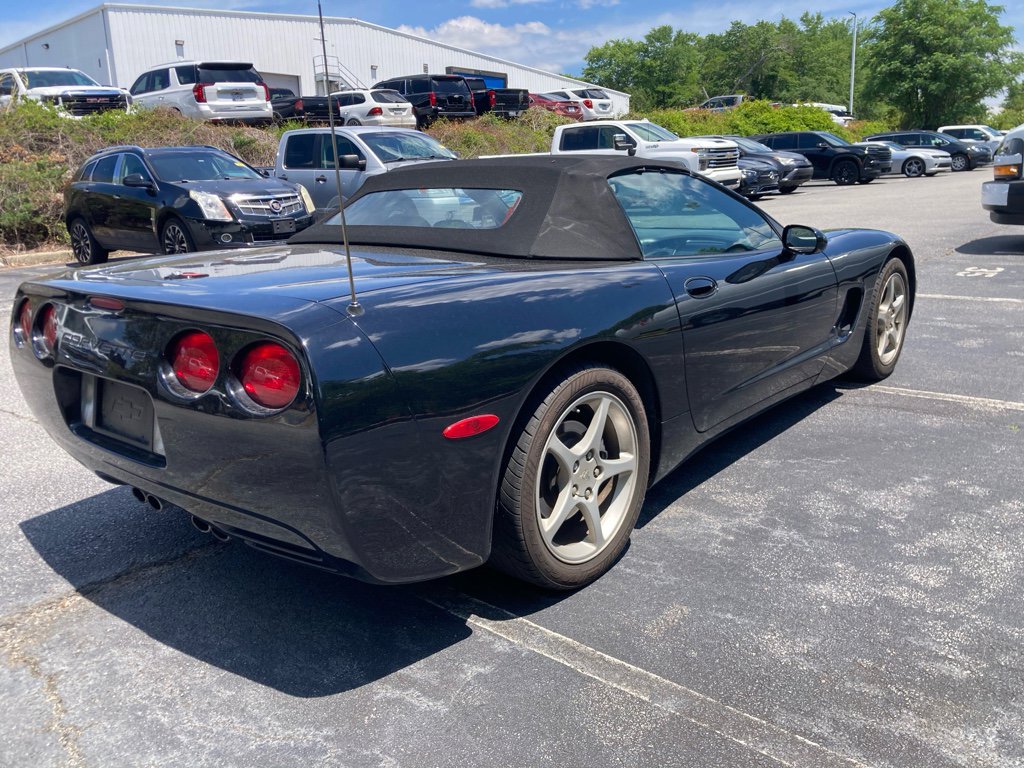 Used 2002 Chevrolet Corvette Convertible w/ Preferred Equipment Group2 RWD image 4