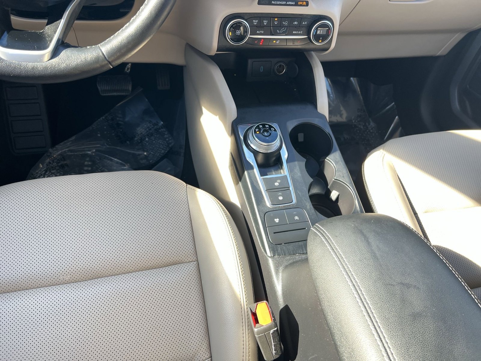 Used 2020 Ford Escape SEL image 23