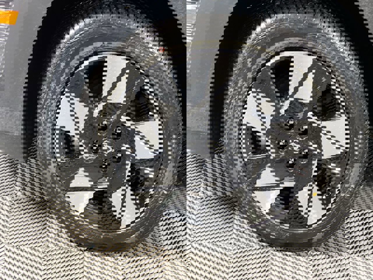 Used 2025 Hyundai Kona SEL image 11