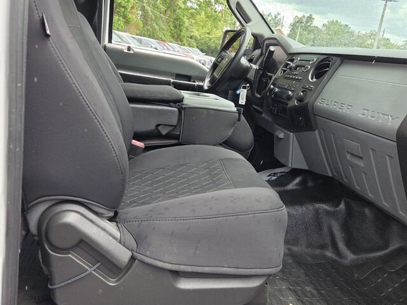 Used 2014 Ford F250 XL w/ Power Equipment Group RWD image 13