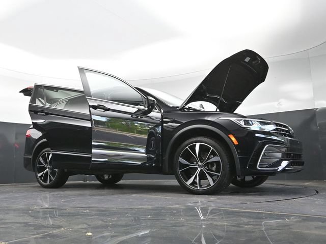 Used 2024 Volkswagen Tiguan SEL R-Line AWD/4WD image 44