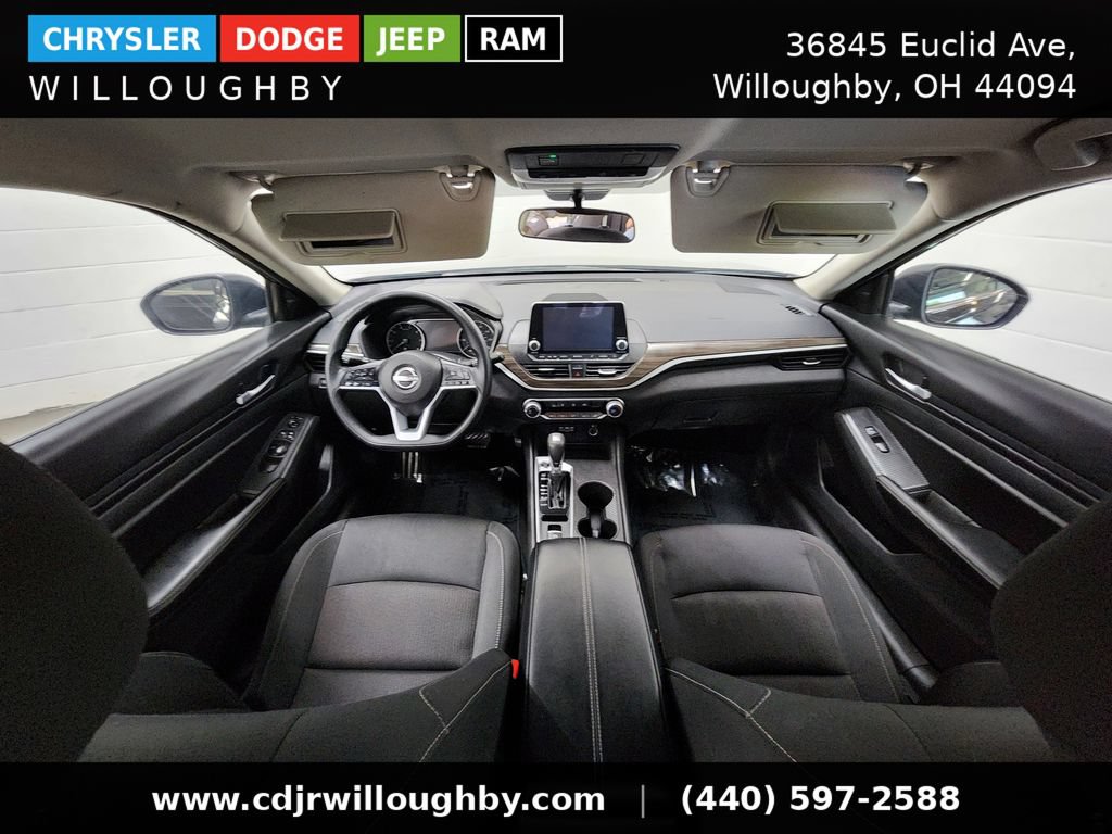 Used 2025 Nissan Altima 2.5 SV AWD/4WD image 30