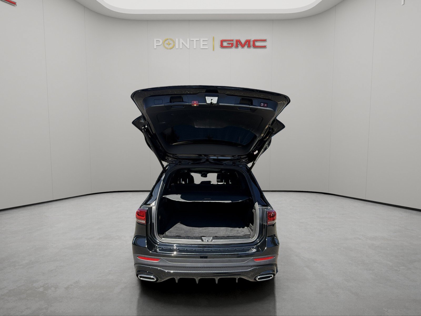 Used 2022 Mercedes-Benz GLB 250 4MATIC image 24