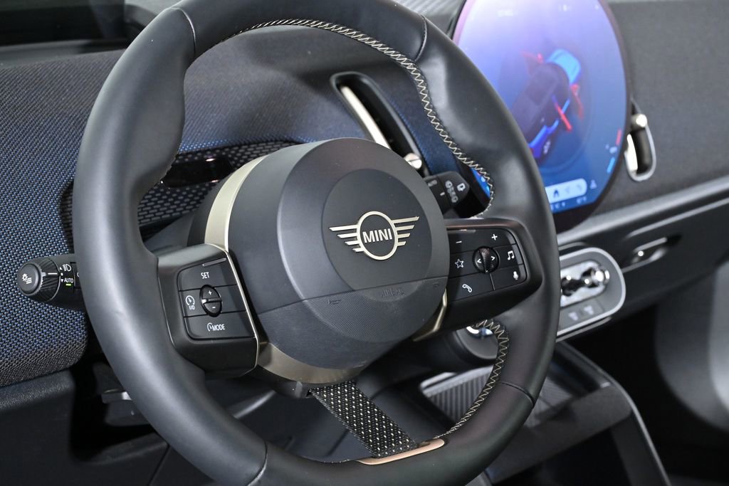 Used 2025 MINI Cooper Countryman S w/ Comfort Package Max image 12
