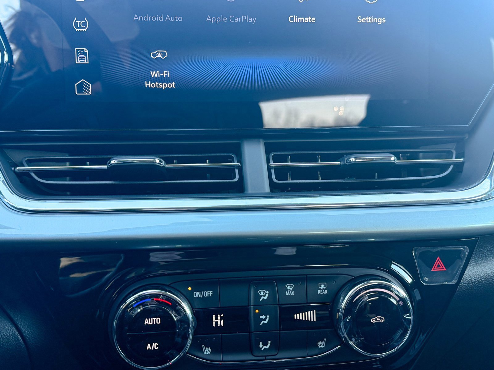 New 2026 Chevrolet Trax LT w/ Driver Confidence Package image 27