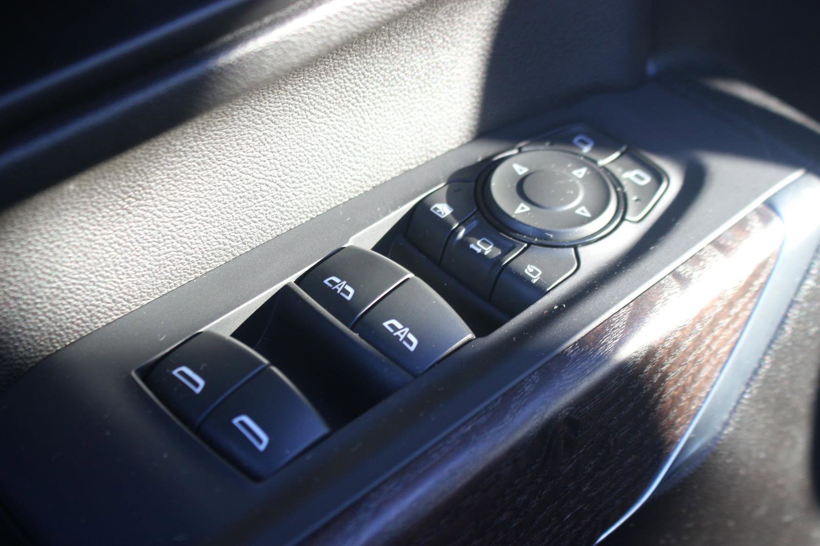 Used 2023 GMC Sierra 2500 Denali w/ Denali Ultimate Package image 14