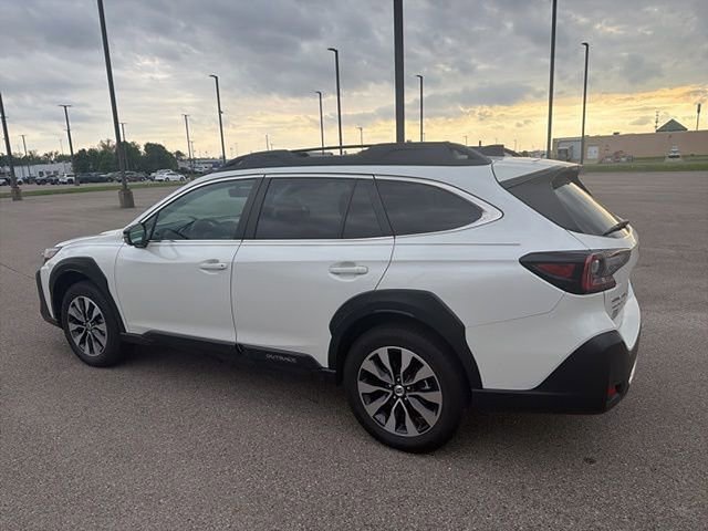 Used 2024 Subaru Outback Limited image 16