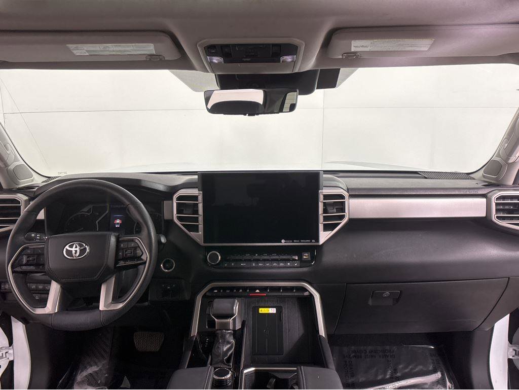Used 2023 Toyota Tundra Limited image 3