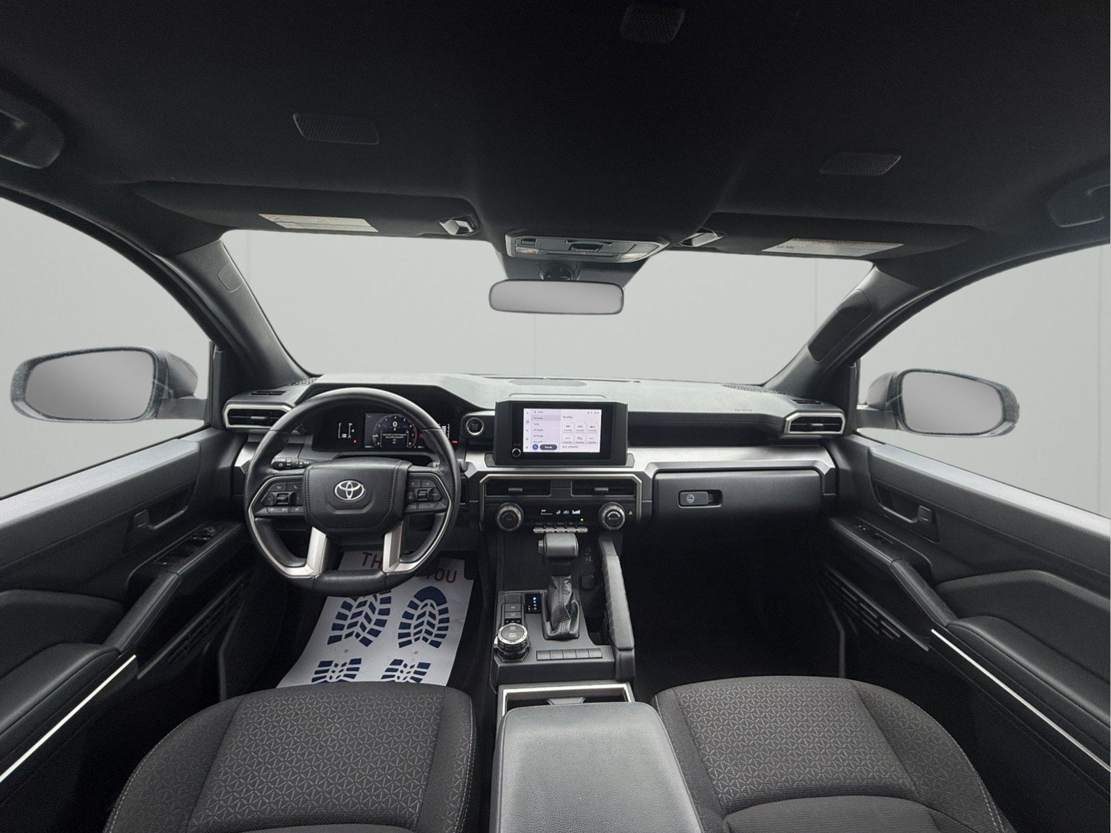 Used 2025 Toyota 4Runner SR5 AWD/4WD image 26