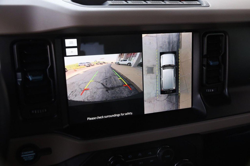 Used 2023 Ford Bronco Wildtrak AWD/4WD image 18