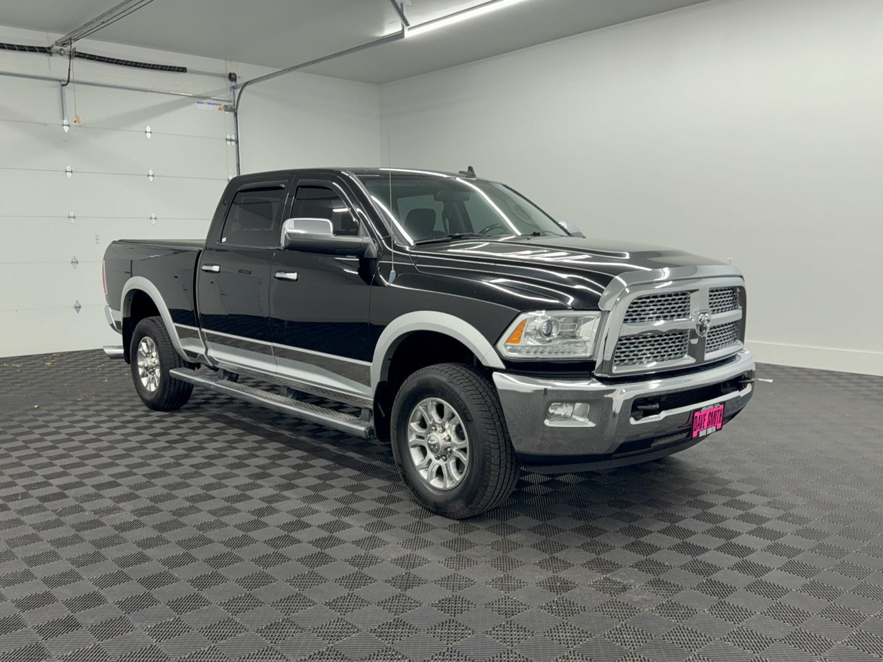 Used 2014 RAM 3500 Laramie w/ Convenience Group AWD/4WD image 7