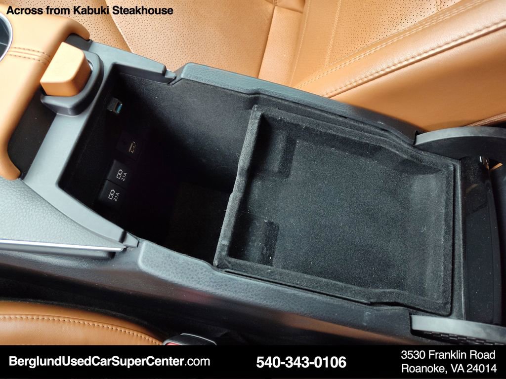 Used 2019 Toyota Avalon Limited w/ Advanced Safety Package image 29