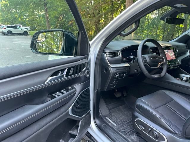 Used 2024 Jeep Wagoneer Series II w/ Convenience Group I AWD/4WD image 4