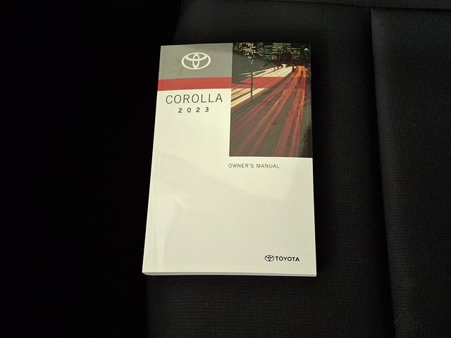 Used 2023 Toyota Corolla LE w/ Carpet Mat Package (TMS) FWD image 25
