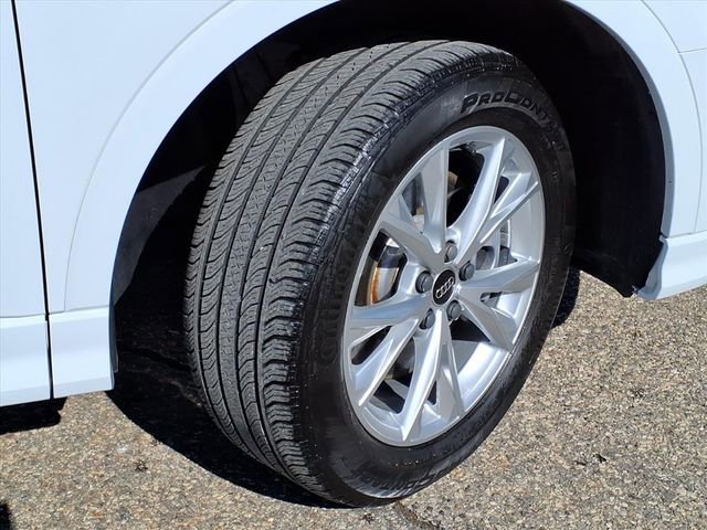 Used 2023 Audi Q3 2.0T Premium w/ Convenience Package image 4