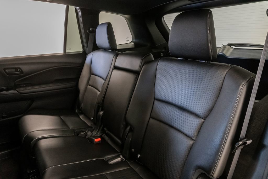 Used 2023 Honda Passport EX-L image 26
