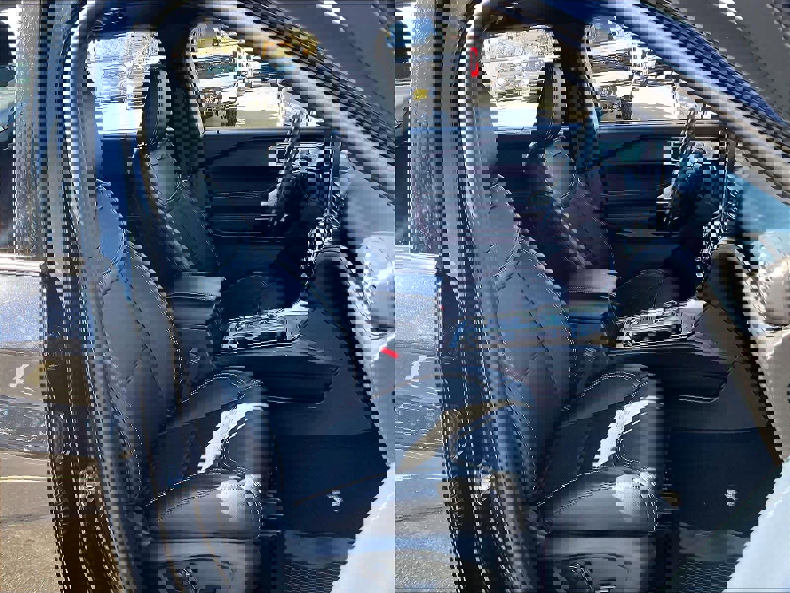 Used 2023 Ford Explorer ST w/ Equipment Group 401A image 9