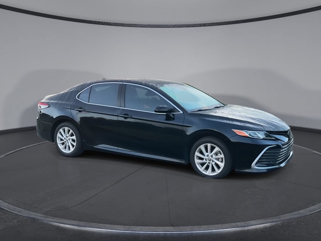 Used 2024 Toyota Camry LE FWD image 2