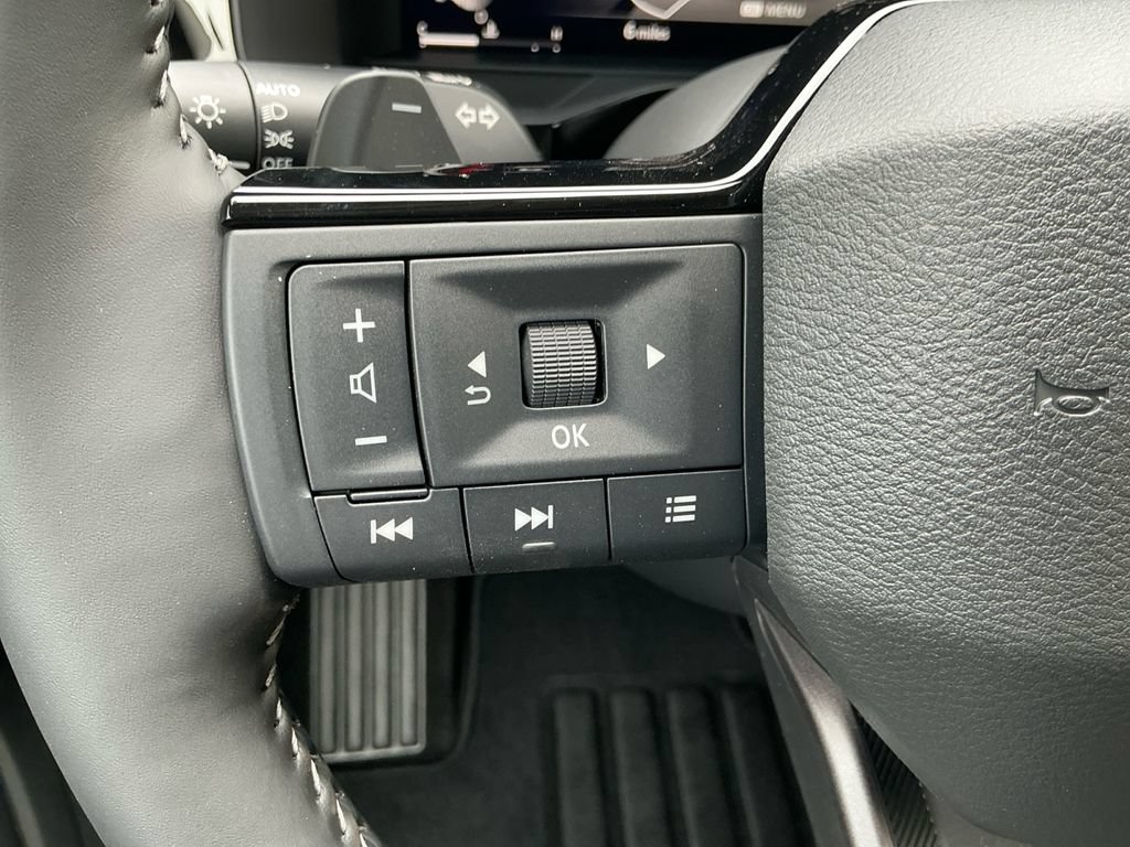 New 2026 Nissan Pathfinder Platinum AWD/4WD image 21