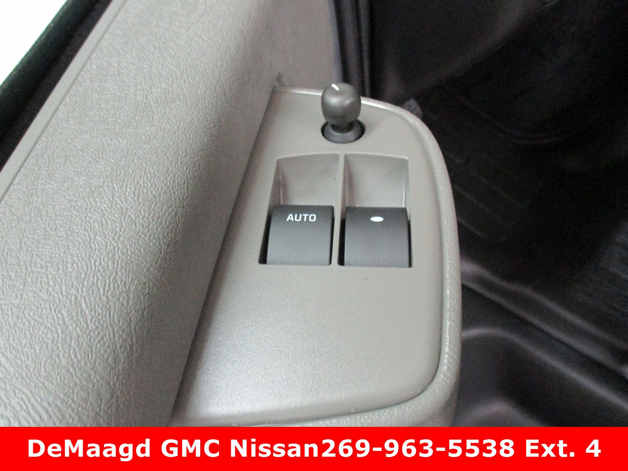 New 2025 GMC Savana 3500 image 14