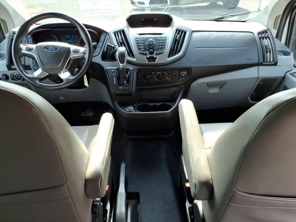 Used 2017 Ford Transit 150 XLT image 10