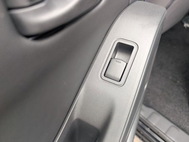 New 2026 Nissan Frontier SV w/ SV Convenience Package image 13