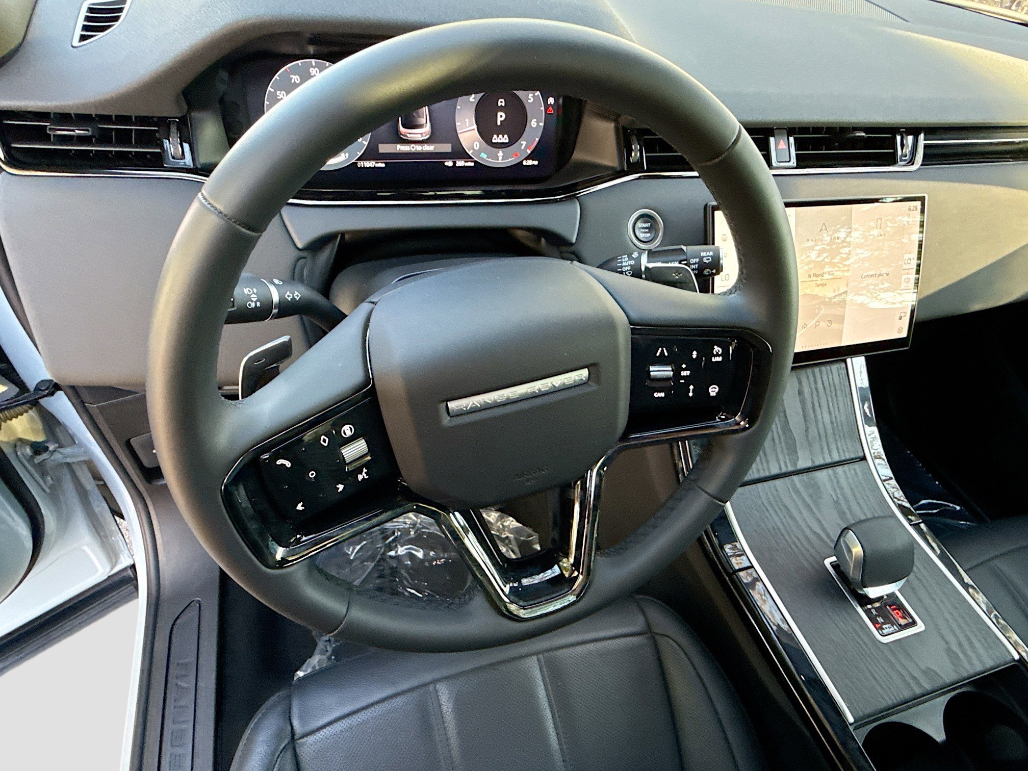 Used 2026 Land Rover Range Rover Evoque S image 38