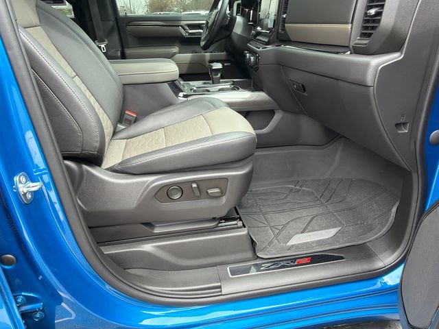 Used 2023 Chevrolet Silverado 1500 ZR2 w/ Technology Package image 13