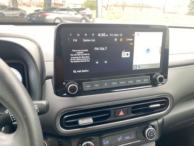 Used 2022 Hyundai Kona Limited image 16