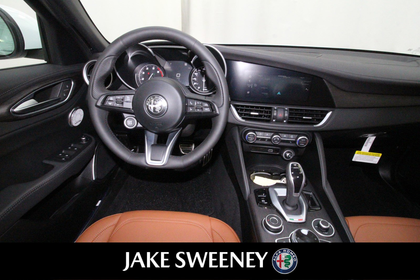 New 2022 Alfa Romeo Giulia Ti image 13