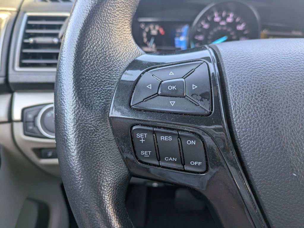 Used 2018 Ford Explorer XLT w/ Equipment Group 202A image 30