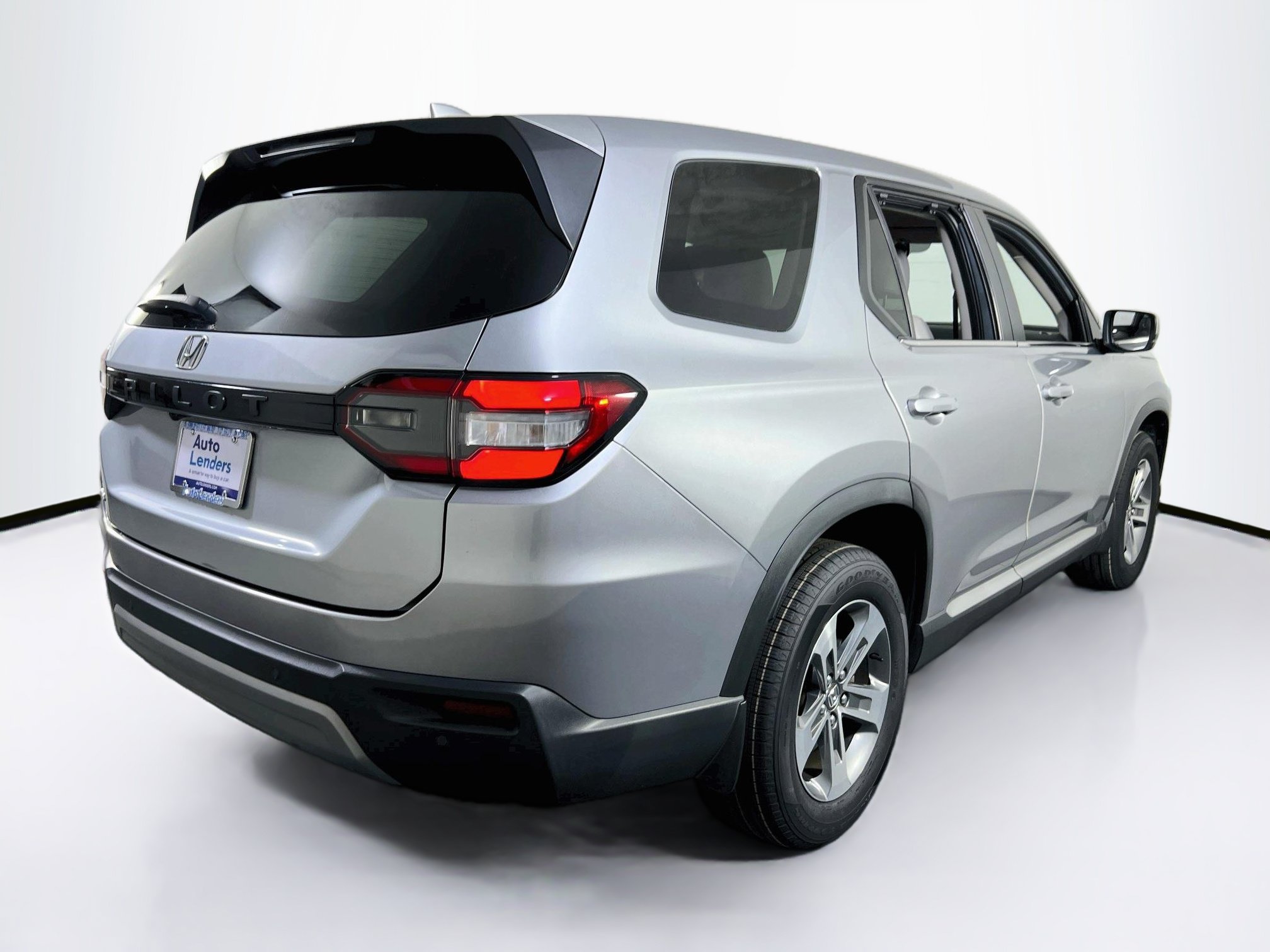 Used 2023 Honda Pilot EX-L image 5