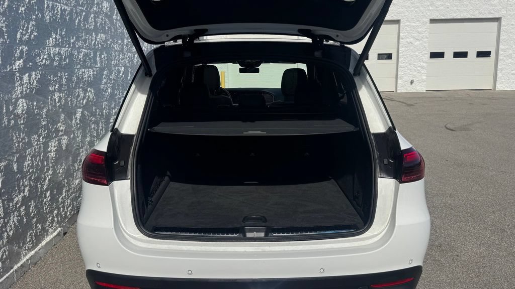 Used 2025 Mercedes-Benz GLE 350 4MATIC image 11
