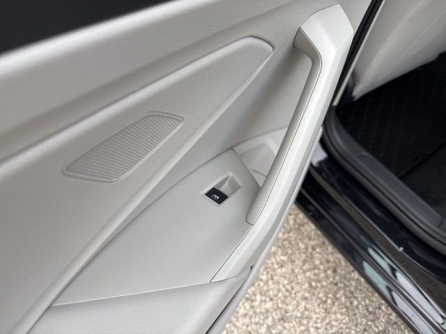 Certified 2023 Volkswagen Jetta SE image 41