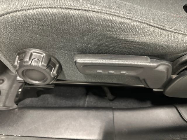 Used 2024 Jeep Wrangler Unlimited Rubicon w/ Dual Top Group AWD/4WD image 31