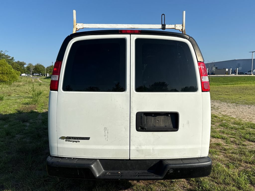 Used 2023 Chevrolet Express 2500 w/ Driver Convenience Package RWD image 10