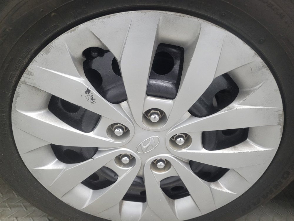 Used 2017 Hyundai Elantra GT FWD image 31