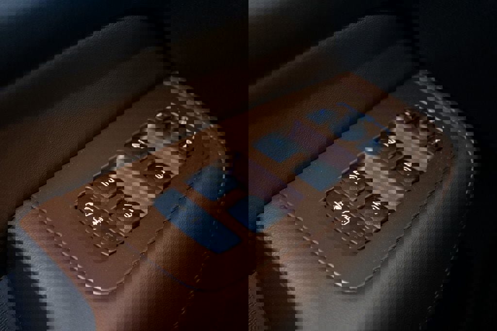 New 2024 Volvo XC60 T8 Plus w/ Protection Package Premier image 18