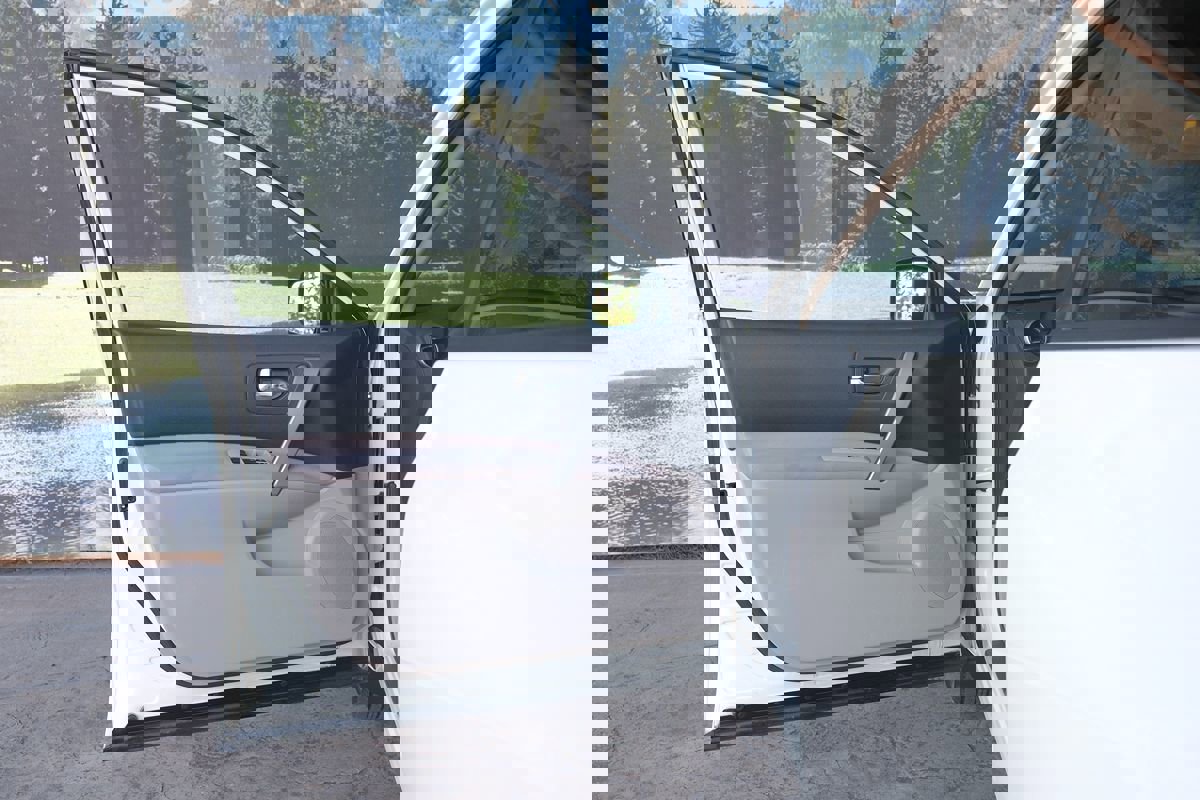 Used 2013 Nissan Rogue S w/ Special Edition Pkg image 9