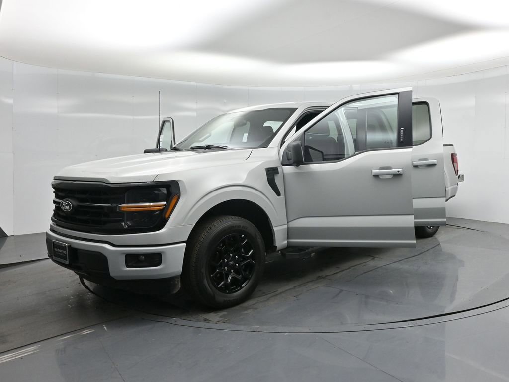 Used 2024 Ford F150 XLT w/ XLT Black Appearance Package image 31