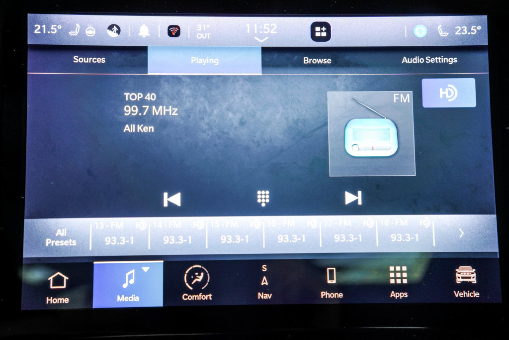 Used 2024 Jeep Grand Cherokee Limited 4xe AWD/4WD image 35
