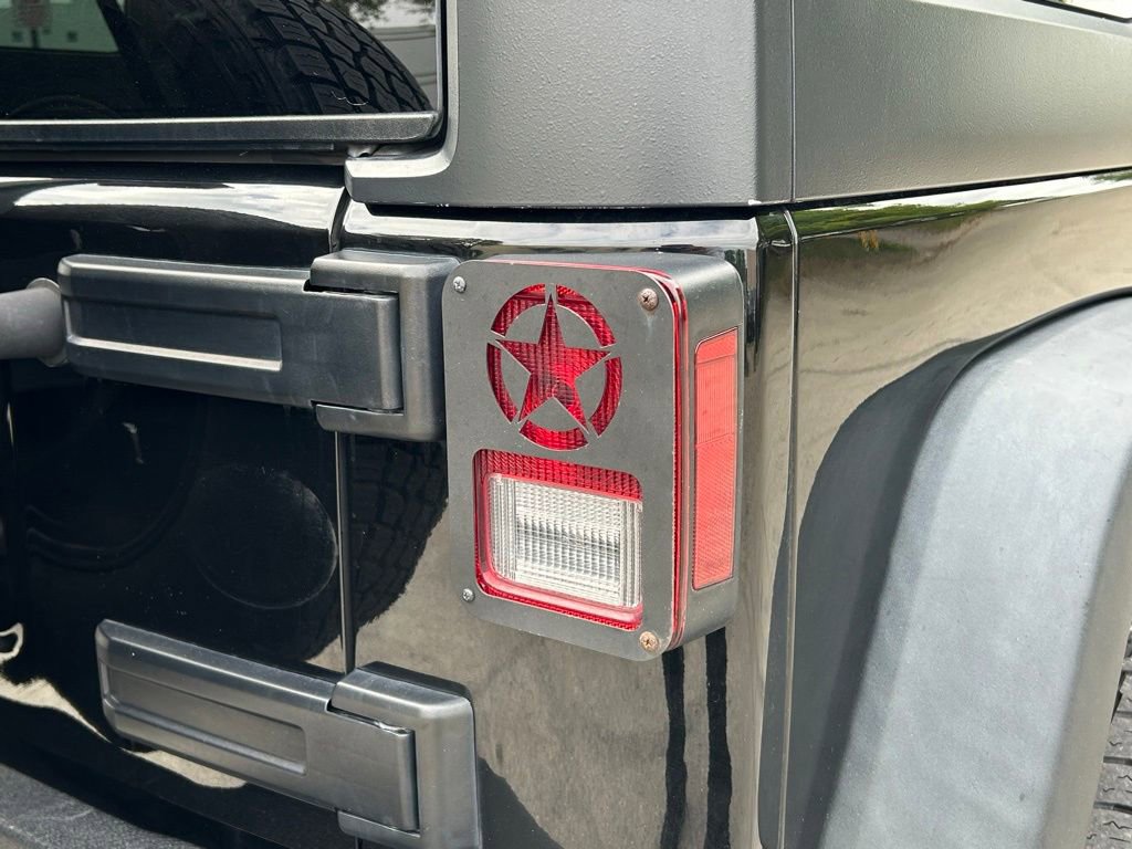 Used 2018 Jeep Wrangler Unlimited Sport S AWD/4WD image 39