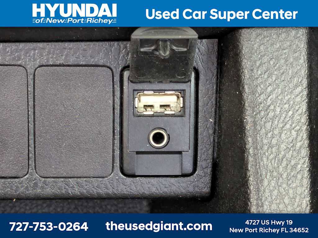 Used 2016 Toyota Corolla S image 22